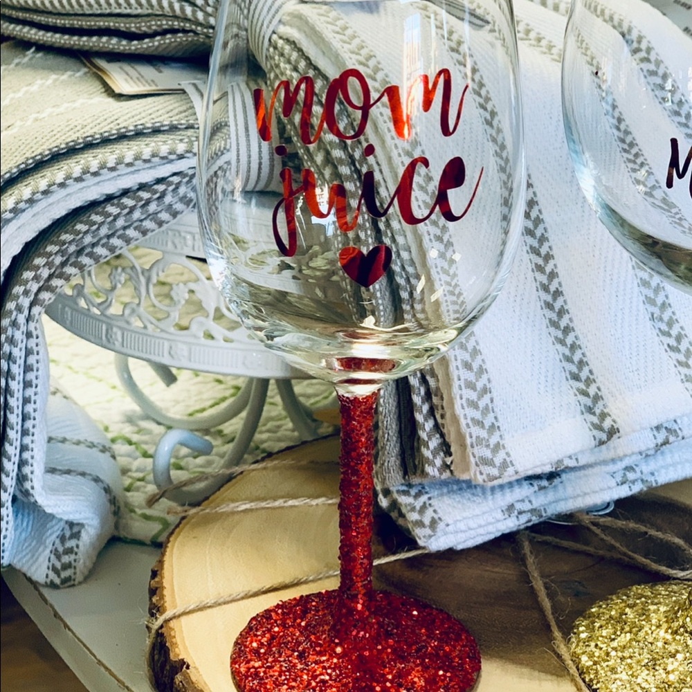 “Mom Juice” wine glass